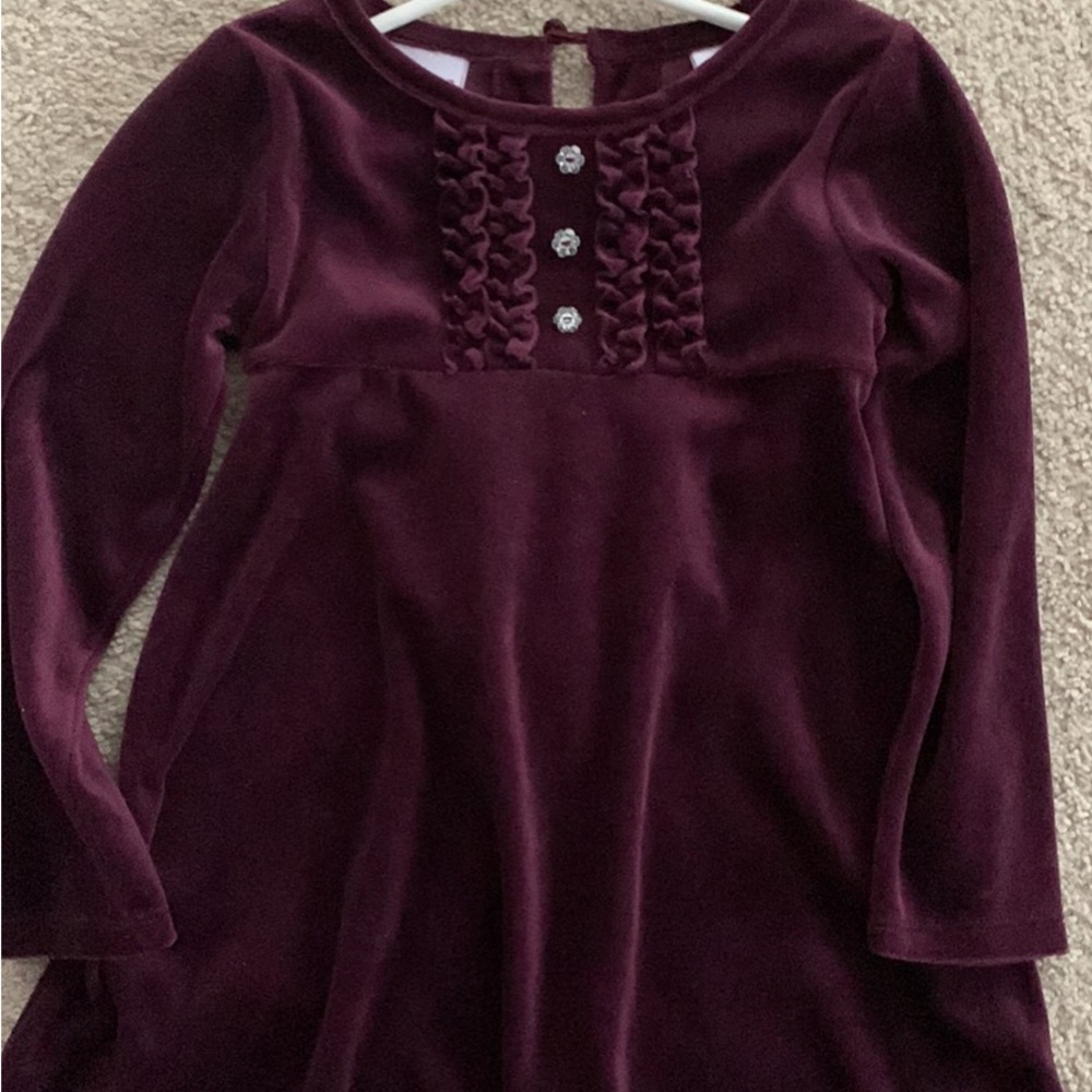Girls size 5 dress.